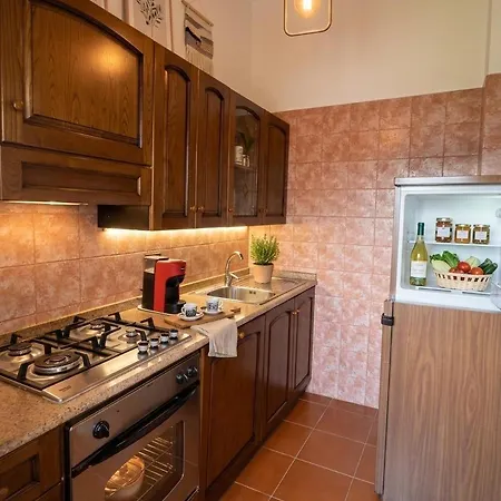 Guoldfirst Apartamento Àrbatax
